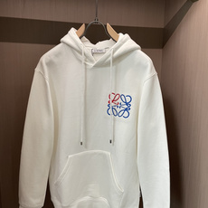 Loewe 秋冬加绒连帽卫衣 男女同款时尚休闲套头加绒卫衣衫!贸易公司渠道稀出,领先官网发售!一直都是神奇的存在,有着极 Loewe 秋冬加绒连帽卫衣 男女同款时尚休闲套头加绒卫衣衫!贸易公司渠道稀出,领先官网发售!一直都是神奇的存在,有着极