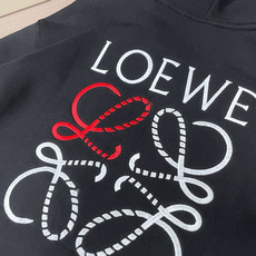 Loewe 秋冬加绒连帽卫衣 男女同款时尚休闲套头加绒卫衣衫!贸易公司渠道稀出,领先官网发售!一直都是神奇的存在,有着极 Loewe 秋冬加绒连帽卫衣 男女同款时尚休闲套头加绒卫衣衫!贸易公司渠道稀出,领先官网发售!一直都是神奇的存在,有着极