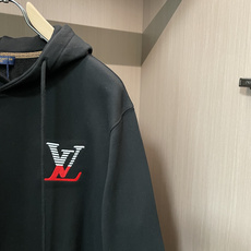 Lv 秋冬加绒连帽卫衣 男女同款时尚休闲套头加绒卫衣衫!贸易公司渠道稀出,领先官网发售!一直都是神奇的存在,有着极高的辨 Lv 秋冬加绒连帽卫衣 男女同款时尚休闲套头加绒卫衣衫!贸易公司渠道稀出,领先官网发售!一直都是神奇的存在,有着极高的辨