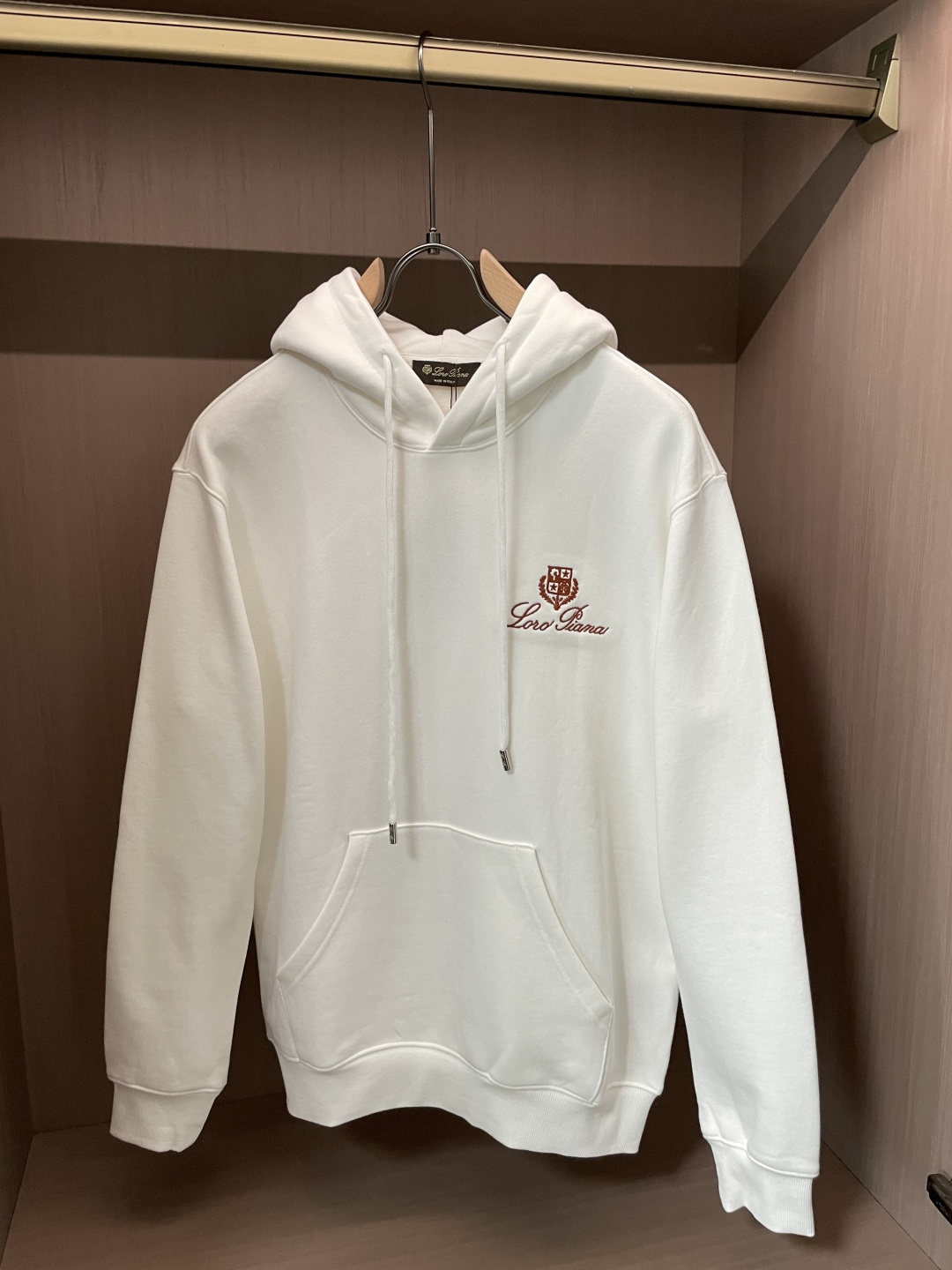Loro Piana 秋冬加绒连帽卫衣 男女同款时尚休闲套头加绒卫衣衫!贸易公司渠道稀出,领先官网发售!一直都是神奇的存 Loro Piana 秋冬加绒连帽卫衣 男女同款时尚休闲套头加绒卫衣衫!贸易公司渠道稀出,领先官网发售!一直都是神奇的存