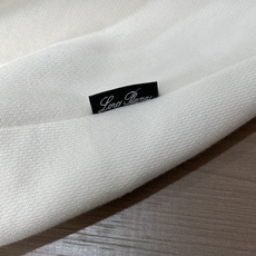 Loro Piana 秋冬加绒连帽卫衣 男女同款时尚休闲套头加绒卫衣衫!贸易公司渠道稀出,领先官网发售!一直都是神奇的存 Loro Piana 秋冬加绒连帽卫衣 男女同款时尚休闲套头加绒卫衣衫!贸易公司渠道稀出,领先官网发售!一直都是神奇的存