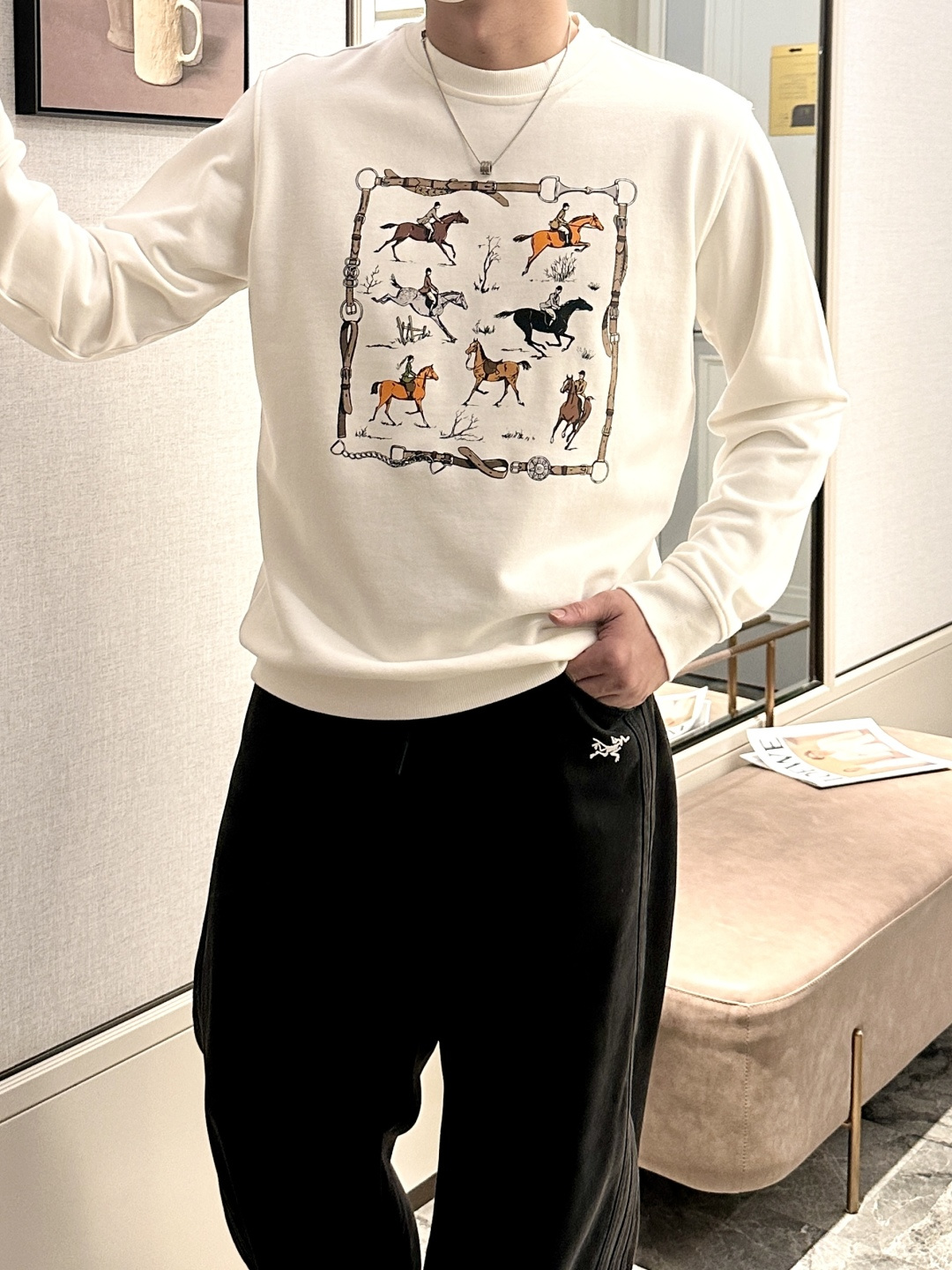 NO:692168,AIS/2025 Autumn and Winter New Products Customized top-quality sweatshirt cotton, the fabric is particularly textured, a must-have item in winter, and has good warmth retention. It can be worn by men and women, the details are in place, the version is awesome, and the upper body effect is very good!  A versatile item!  Size S-4XL (height 175 150 pounds, wearing XL),,hoodie,sweatshirts,19860909爱仕/2025秋冬新品 定制顶级卫衣棉,面料特别有质感,冬季必备单品,保暖性好.男女通穿,细节到位,版型超赞,上身效果非常好！百搭单品！尺码S-4XL（身高175 150斤 穿XL),,hoodie,sweatshirts,,Men's clothing