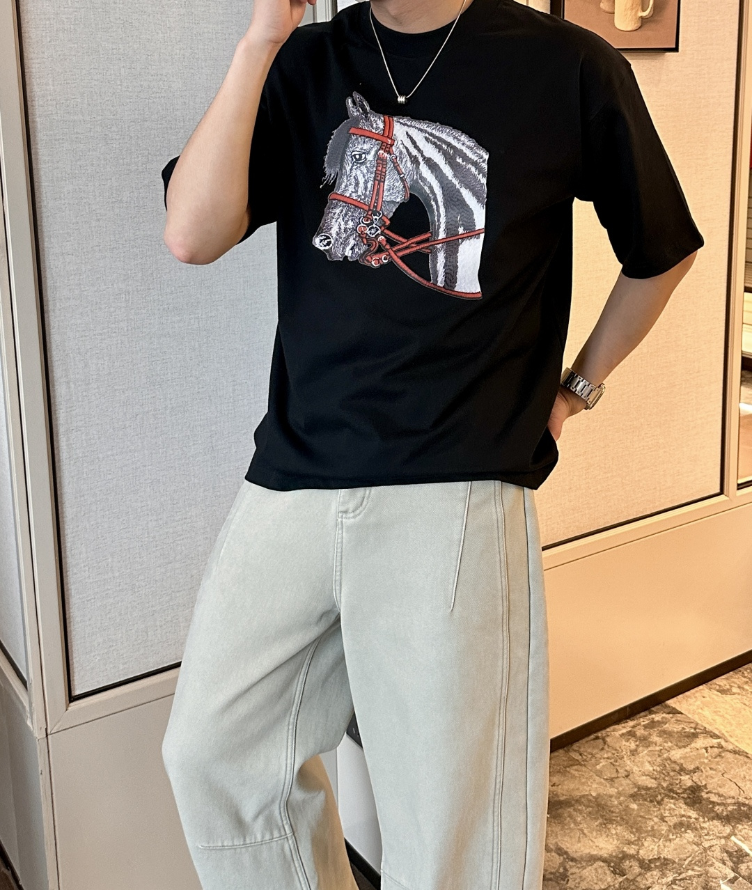. 爱🐎仕2026春夏款/官网同步面料采用重磅纯棉精梳棉面料，OS宽松版型，上身版型超正！日常百搭，衣橱
