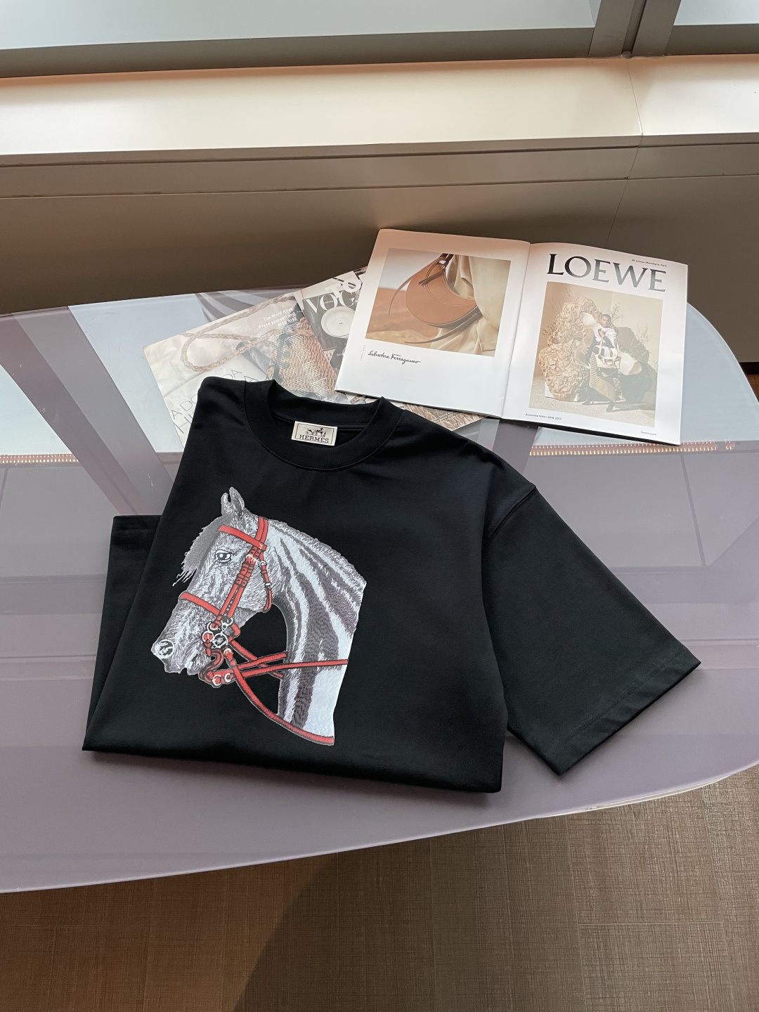 . 爱🐎仕2026春夏款/官网同步面料采用重磅纯棉精梳棉面料，OS宽松版型，上身版型超正！日常百搭，衣橱