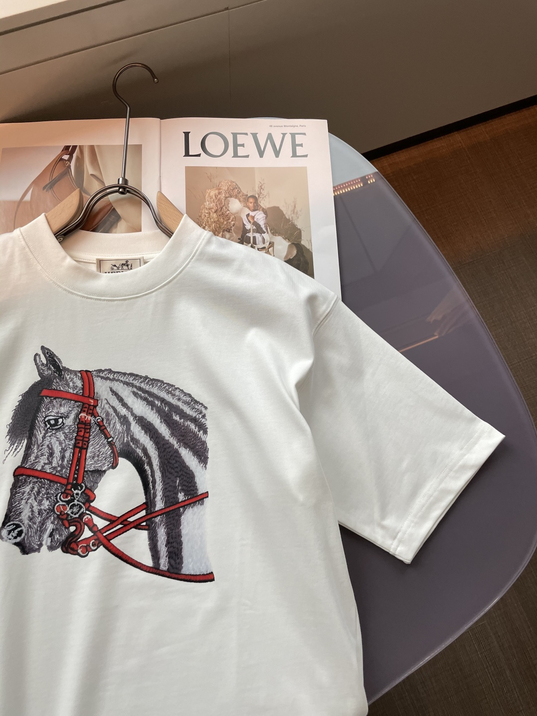 . 爱🐎仕2026春夏款/官网同步面料采用重磅纯棉精梳棉面料，OS宽松版型，上身版型超正！日常百搭，衣橱