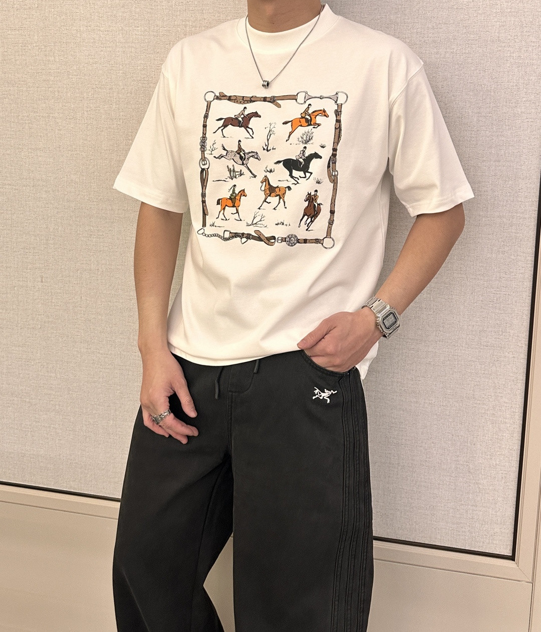 . 爱🐎仕2026春夏款/官网同步面料采用重磅纯棉精梳棉面料，OS宽松版型，上身版型超正！日常百搭，衣橱