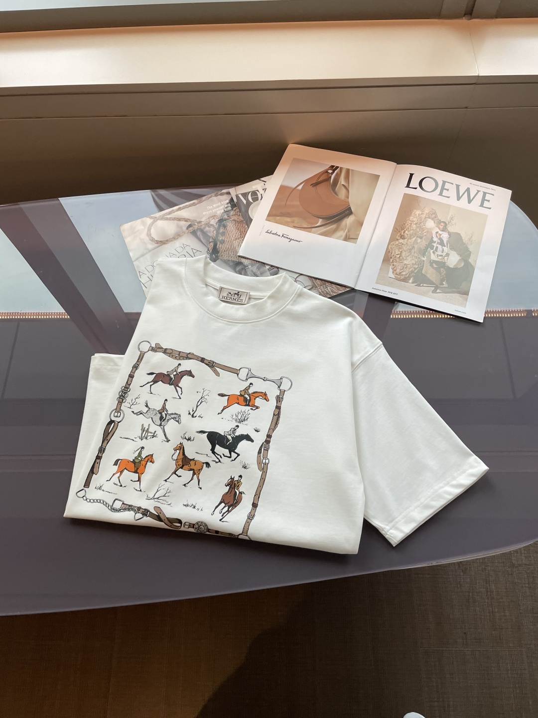 . 爱🐎仕2026春夏款/官网同步面料采用重磅纯棉精梳棉面料，OS宽松版型，上身版型超正！日常百搭，衣橱