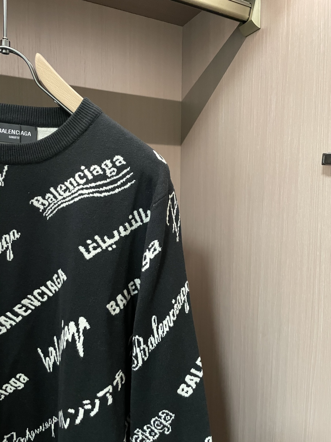 巴黎世家 2025秋冬 高奢圆领毛衣👫原厂代工 ，客供进口羊绒面料,细节辅料跟足原版，高端人士必备！尺码