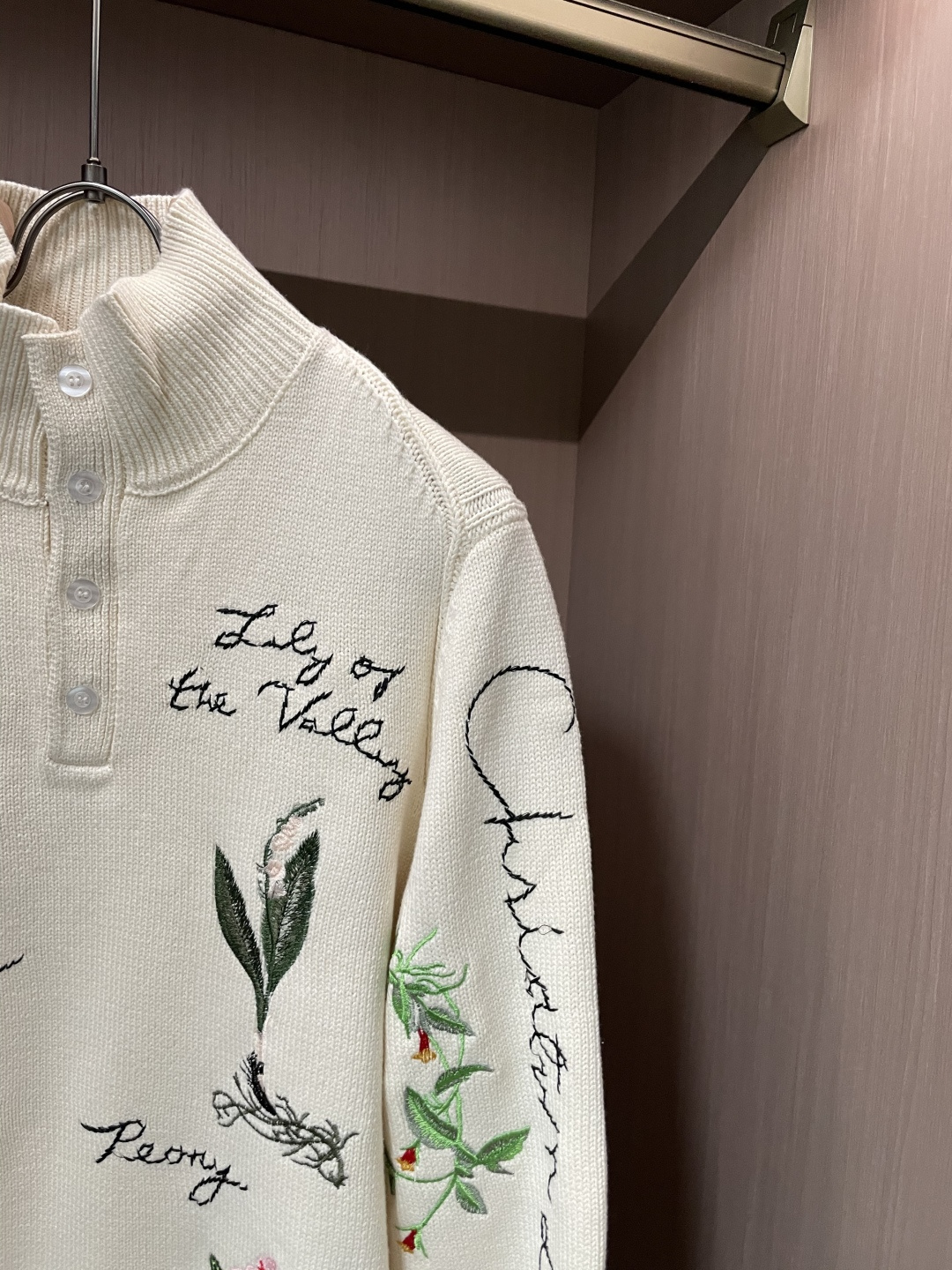 Dior 2025秋冬 高奢毛衣👫原厂代工 ，客供进口羊绒面料,细节辅料跟足原版，高端人士必备！尺码 S