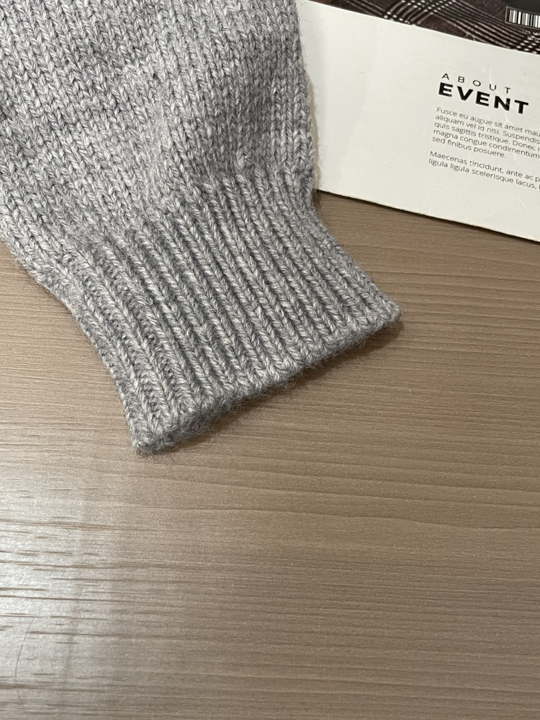 Dior 2025秋冬 高奢毛衣👫原厂代工 ，客供进口羊绒面料,细节辅料跟足原版，高端人士必备！尺码 S