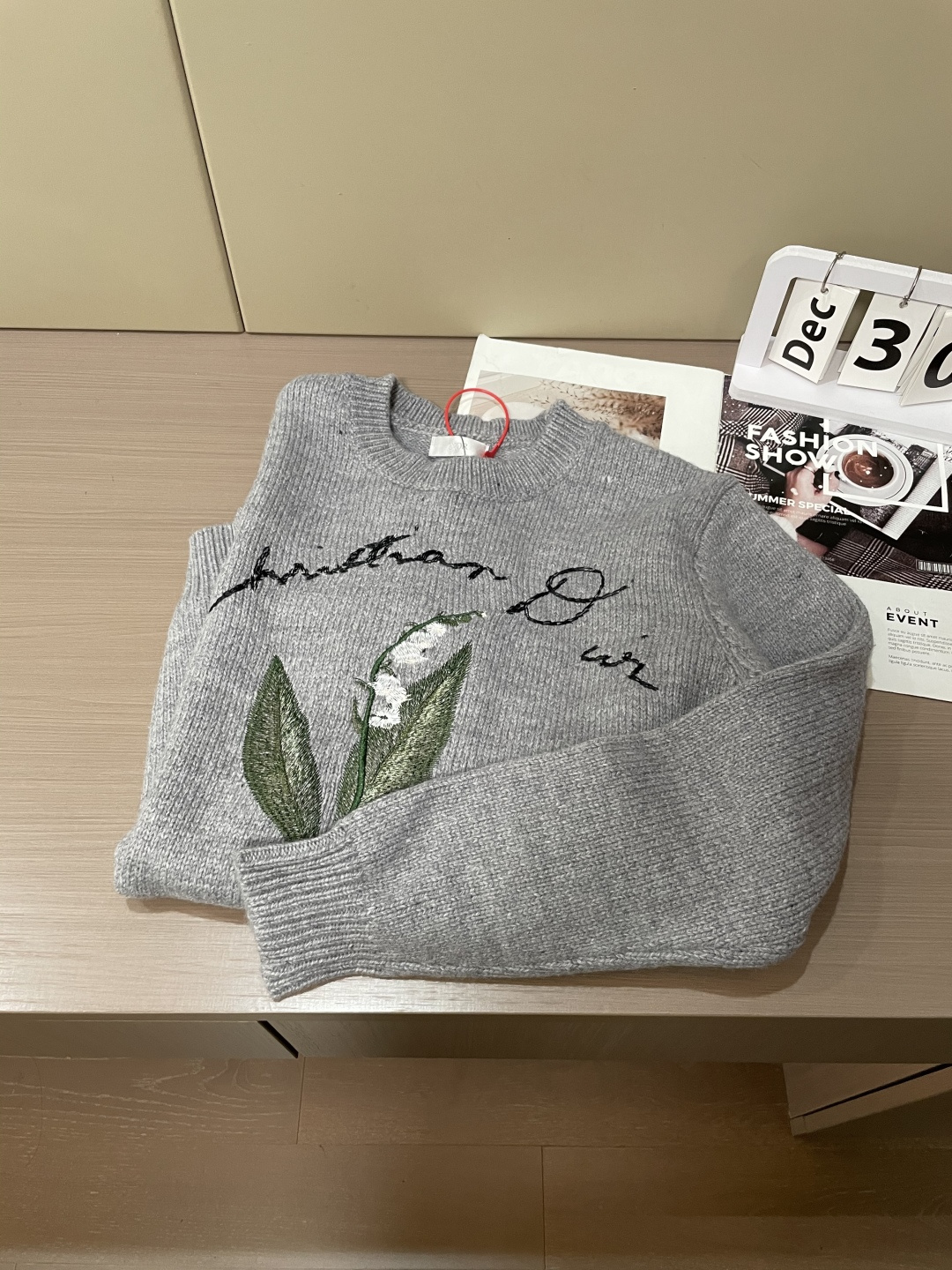 Dior 2025秋冬 高奢毛衣👫原厂代工 ，客供进口羊绒面料,细节辅料跟足原版，高端人士必备！尺码 S