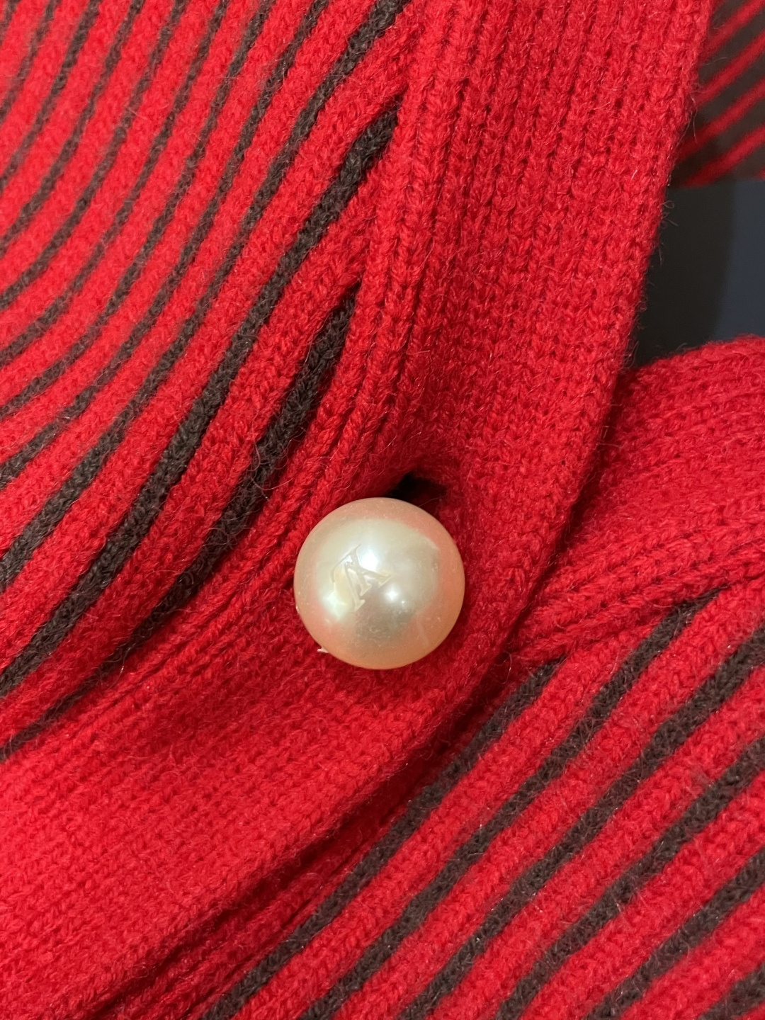 Lv 2025秋冬 高奢毛衣👫原厂代工 ，客供进口羊绒面料,细节辅料跟足原版，高端人士必备！尺码 S-X