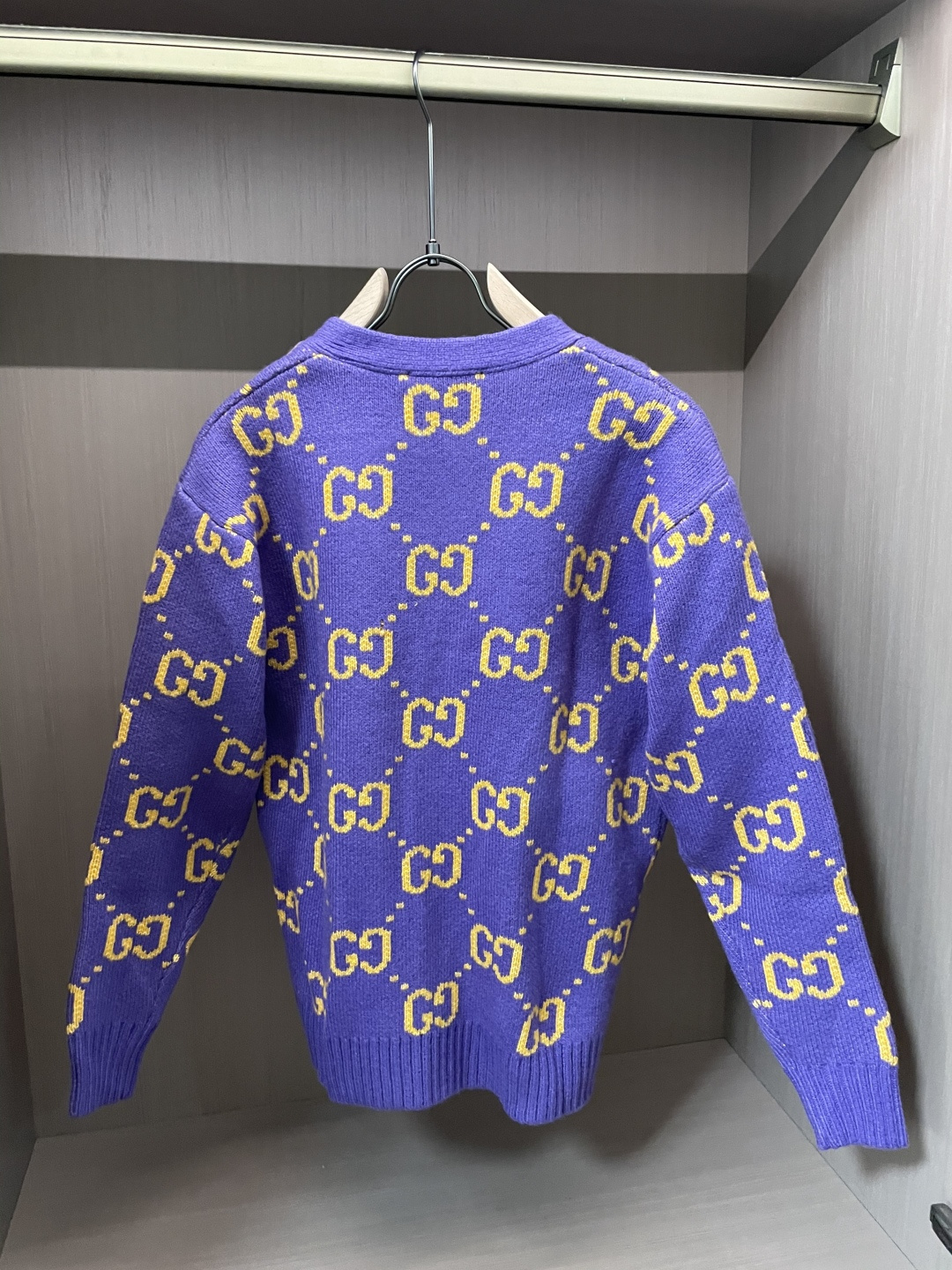 Gucc 2025秋冬 高奢毛衣👫原厂代工 ，客供进口羊绒面料,细节辅料跟足原版，高端人士必备！尺码 S