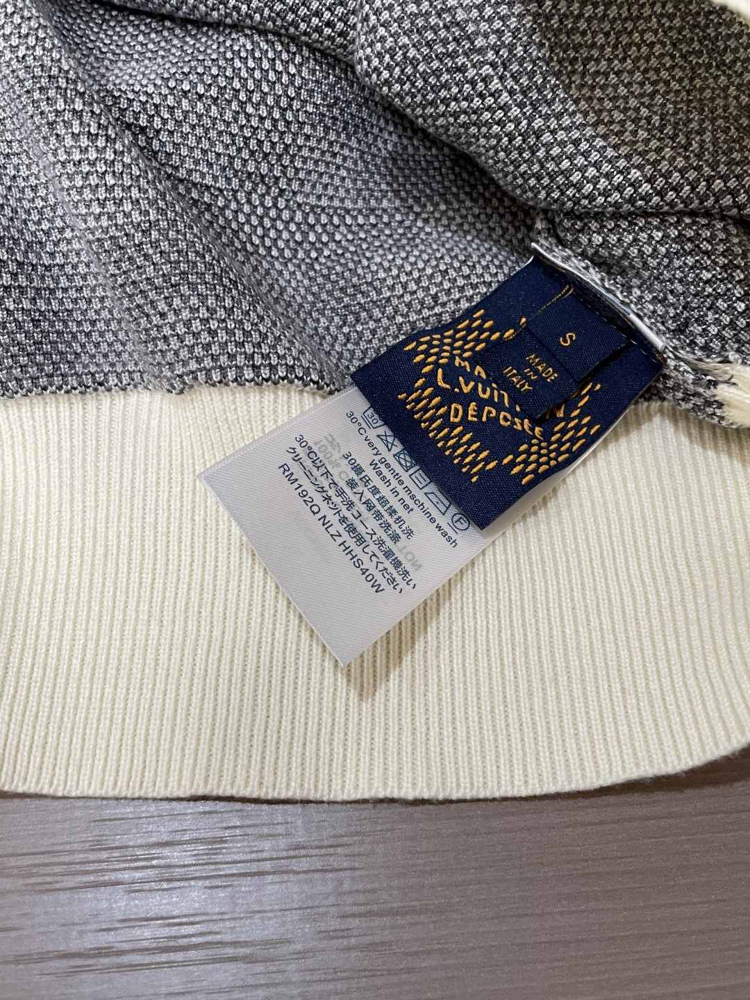 Lv 2025秋冬 高奢毛衣👫原厂代工 ，客供进口羊绒面料,细节辅料跟足原版，高端人士必备！尺码 S-X