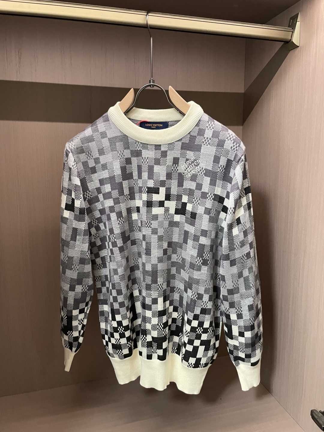 Lv 2025秋冬 高奢毛衣👫原厂代工 ，客供进口羊绒面料,细节辅料跟足原版，高端人士必备！尺码 S-X