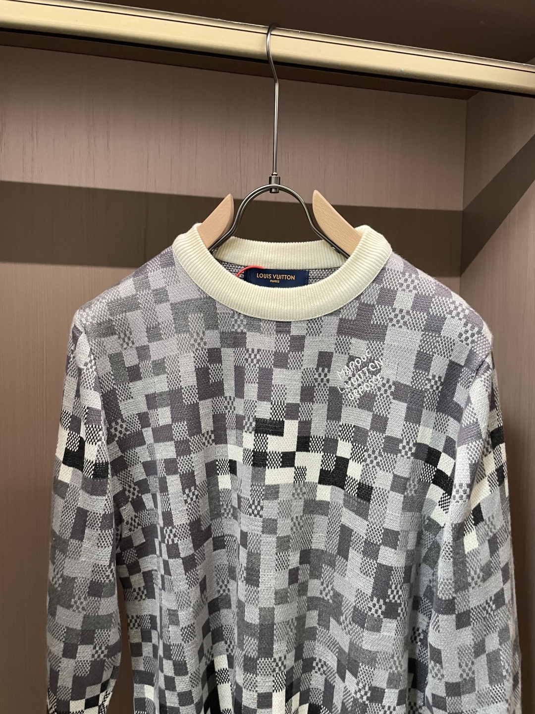 Lv 2025秋冬 高奢毛衣👫原厂代工 ，客供进口羊绒面料,细节辅料跟足原版，高端人士必备！尺码 S-X