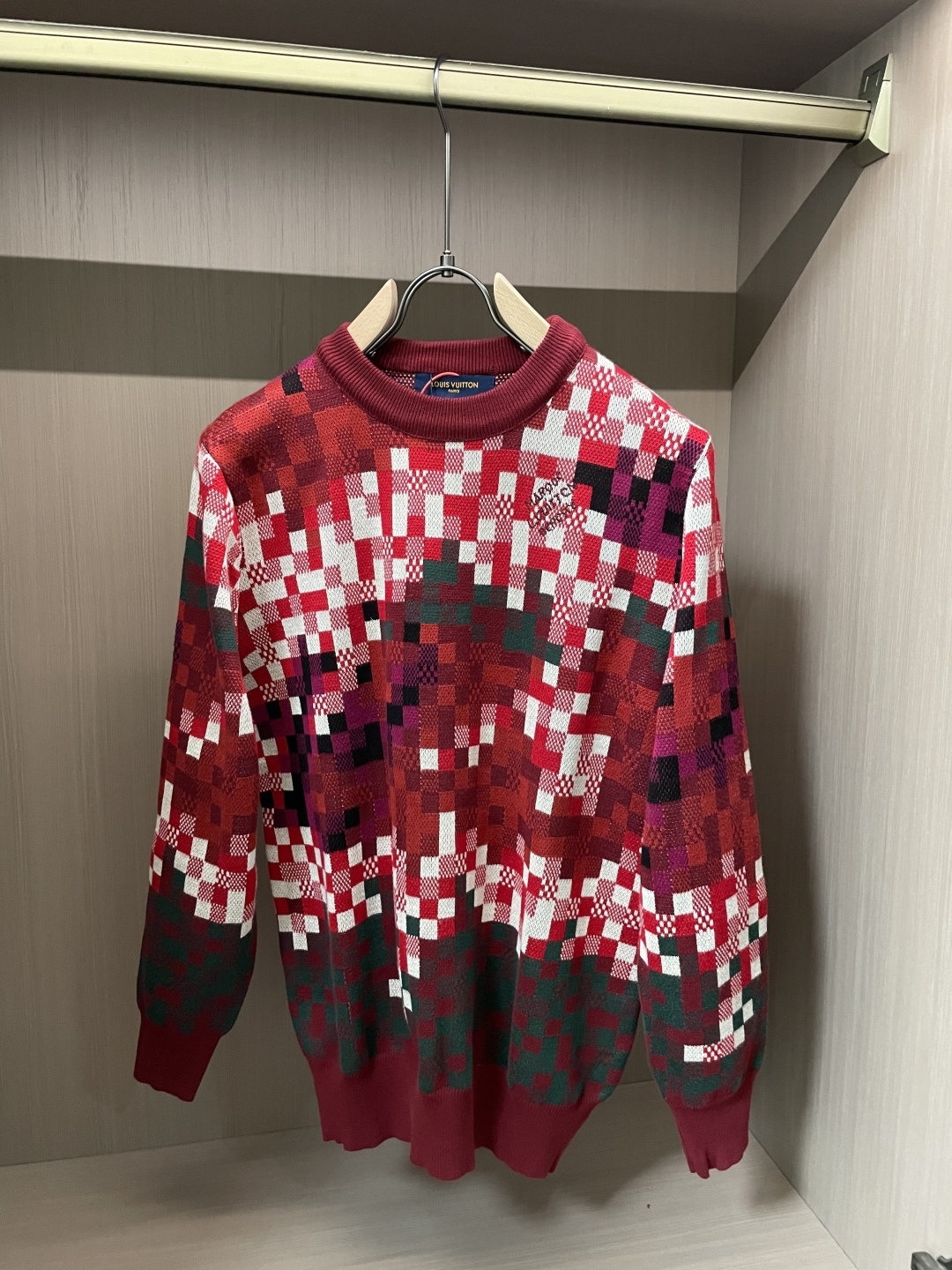 Lv 2025秋冬 高奢毛衣👫原厂代工 ，客供进口羊绒面料,细节辅料跟足原版，高端人士必备！尺码 S-X