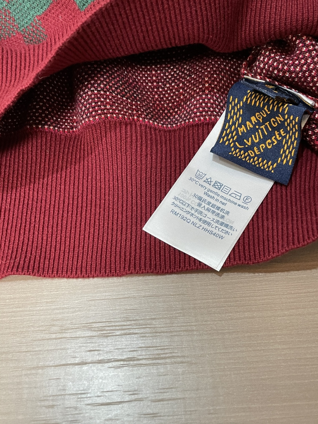 Lv 2025秋冬 高奢毛衣👫原厂代工 ，客供进口羊绒面料,细节辅料跟足原版，高端人士必备！尺码 S-X