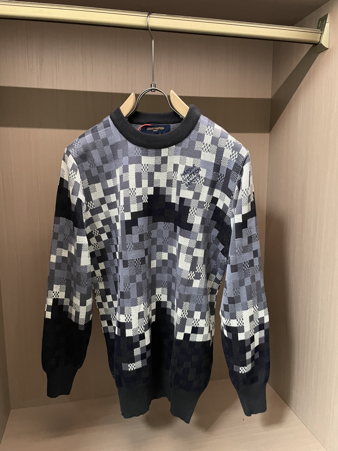 Lv 2025秋冬 高奢毛衣👫原厂代工 ，客供进口羊绒面料,细节辅料跟足原版，高端人士必备！尺码 S-X