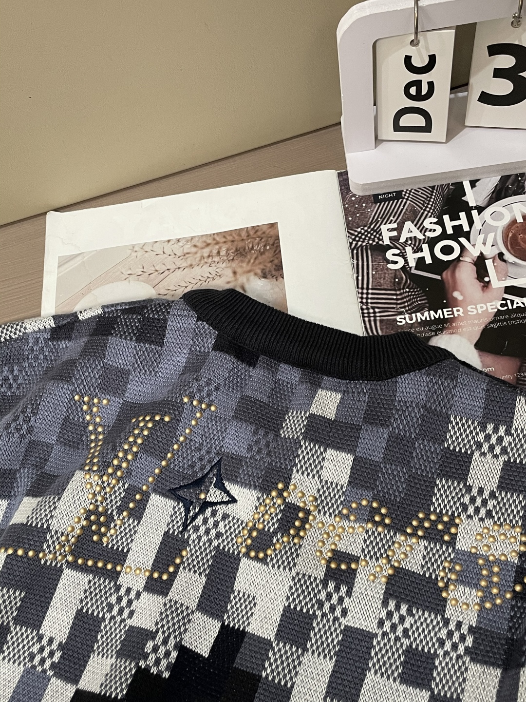 Lv 2025秋冬 高奢毛衣👫原厂代工 ，客供进口羊绒面料,细节辅料跟足原版，高端人士必备！尺码 S-X