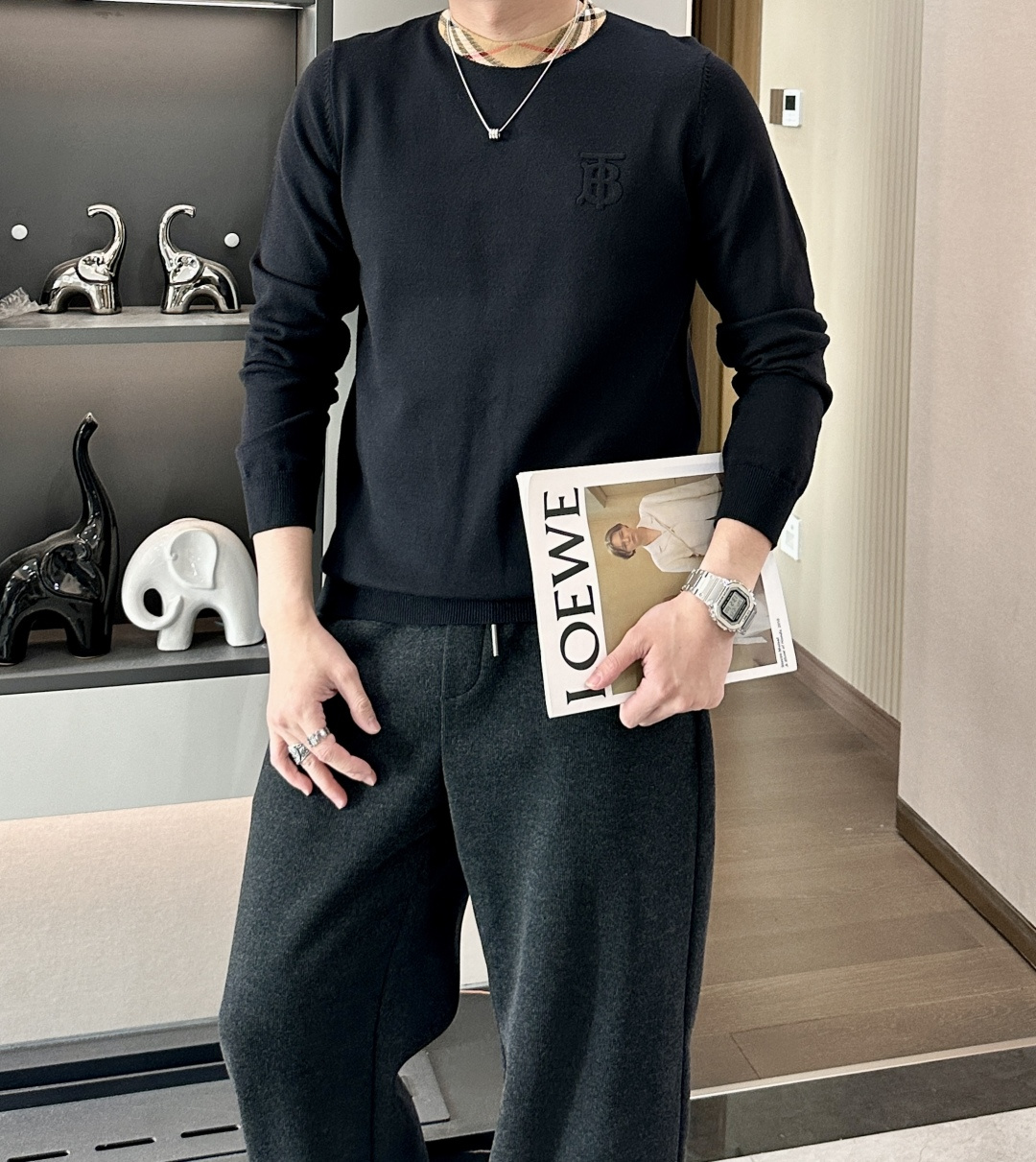 BUR 重磅推荐！2025aw秋冬新款 专柜同步 时尚经典基础款针织衫 秋冬必备款 采用针织衫加厚毛衣，