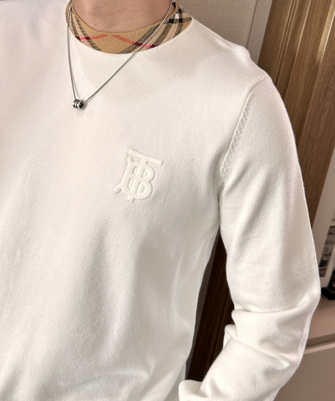 BUR 重磅推荐！2025aw秋冬新款 专柜同步 时尚经典基础款针织衫 秋冬必备款 采用针织衫加厚毛衣，
