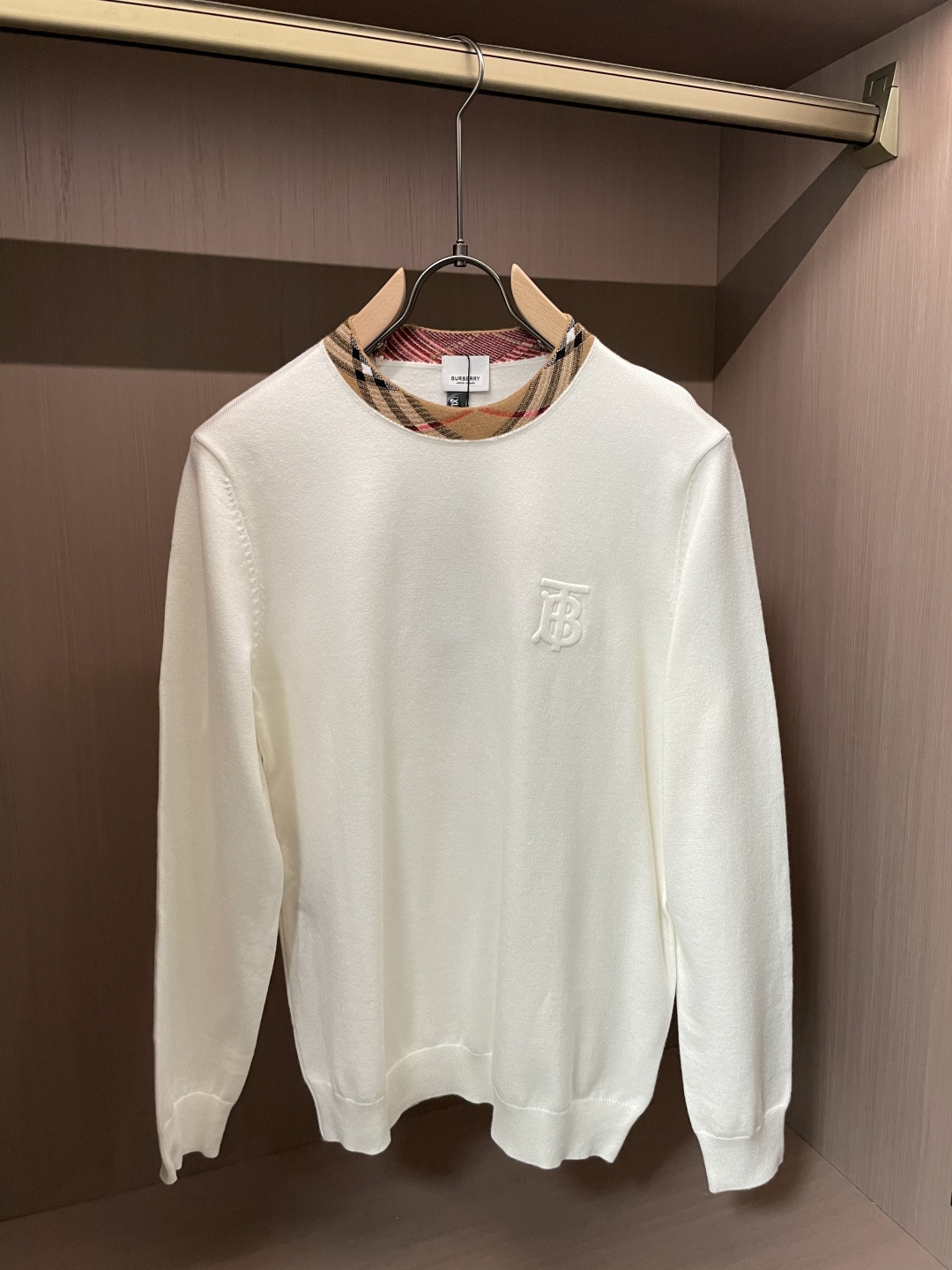 BUR 重磅推荐！2025aw秋冬新款 专柜同步 时尚经典基础款针织衫 秋冬必备款 采用针织衫加厚毛衣，