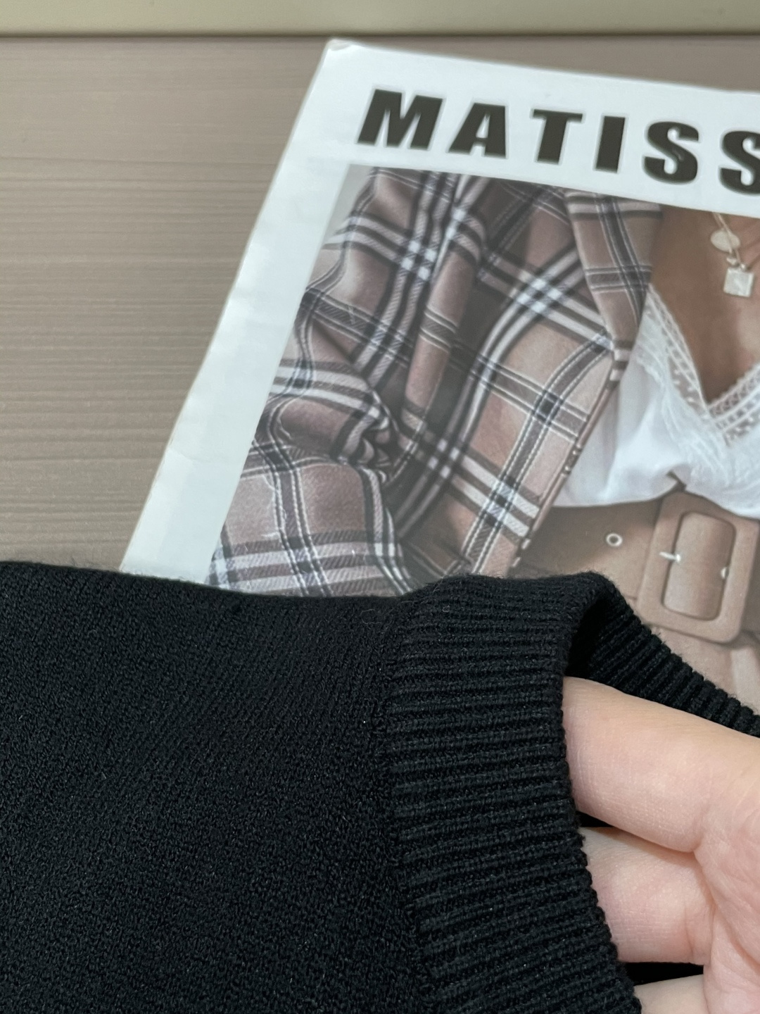 BUR 重磅推荐！2025aw秋冬新款 专柜同步 时尚经典基础款针织衫 秋冬必备款 采用针织衫加厚毛衣，