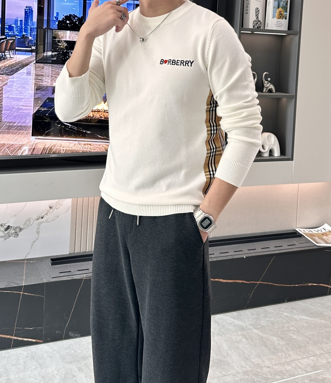 BUR 重磅推荐！2025aw秋冬新款 专柜同步 时尚经典基础款针织衫 秋冬必备款 采用针织衫加厚毛衣，