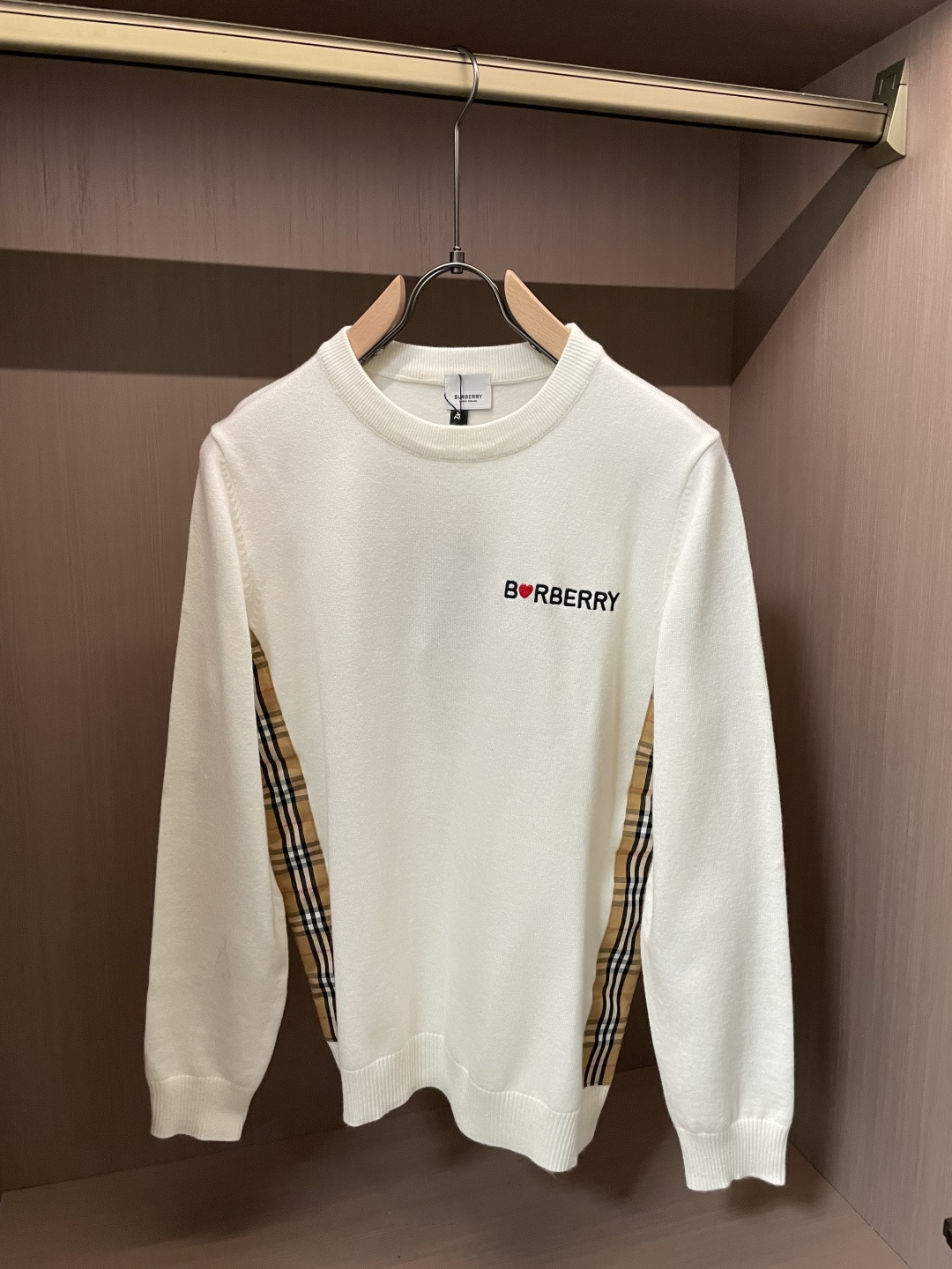 BUR 重磅推荐！2025aw秋冬新款 专柜同步 时尚经典基础款针织衫 秋冬必备款 采用针织衫加厚毛衣，