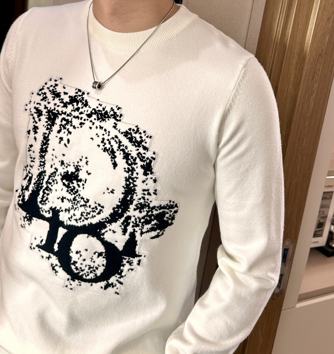 Dior 重磅推荐！2025aw秋冬新款 专柜同步 时尚经典基础款针织衫 秋冬必备款 采用针织衫加厚毛衣