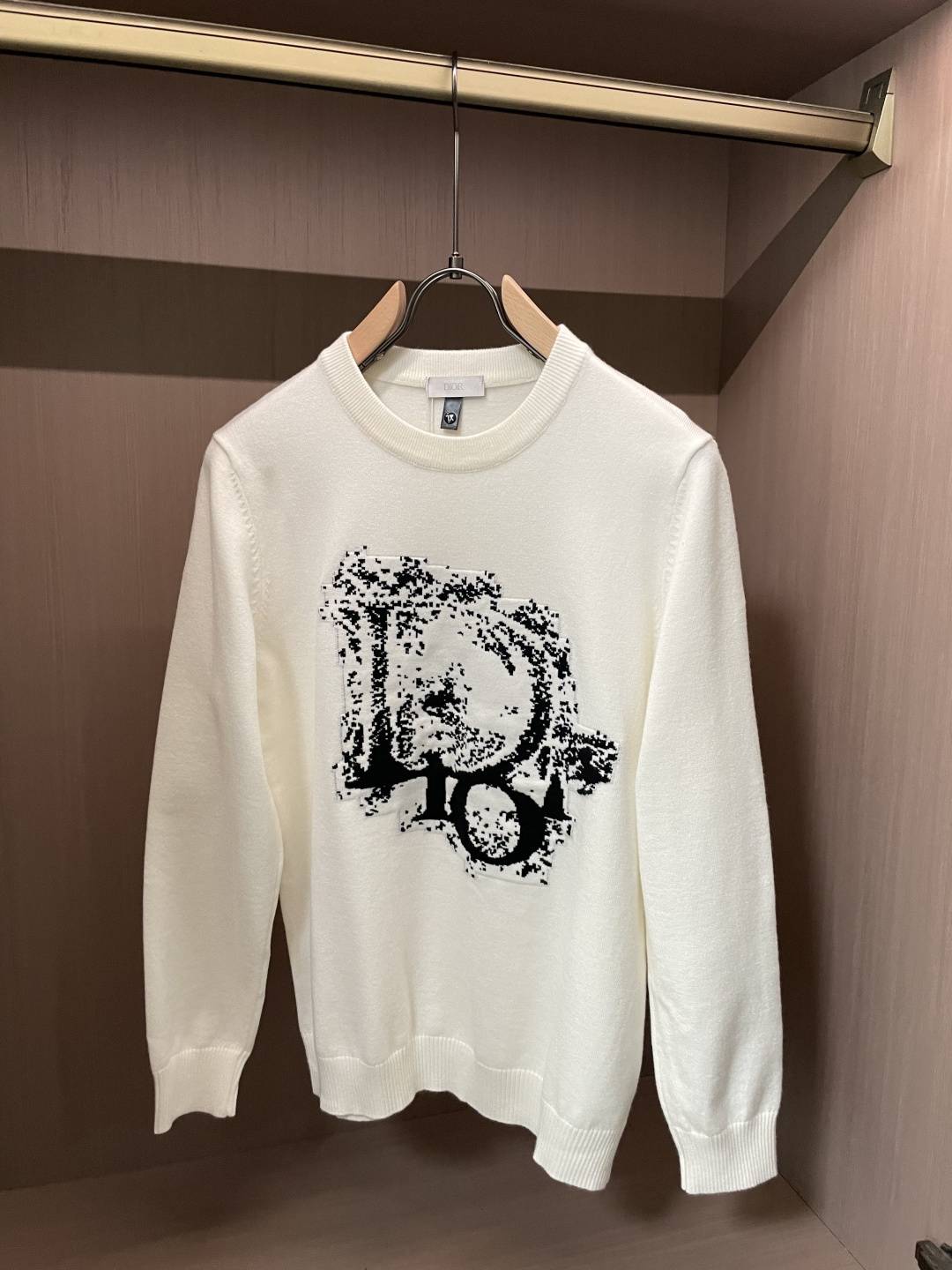 Dior 重磅推荐！2025aw秋冬新款 专柜同步 时尚经典基础款针织衫 秋冬必备款 采用针织衫加厚毛衣