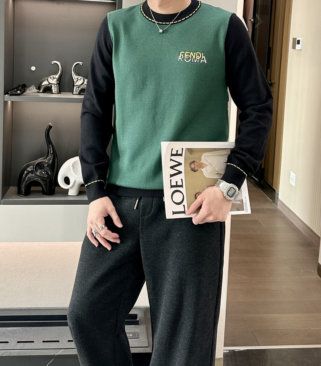 FD 重磅推荐！2025aw秋冬新款 专柜同步 时尚经典基础款针织衫 秋冬必备款 采用针织衫加厚毛衣，精