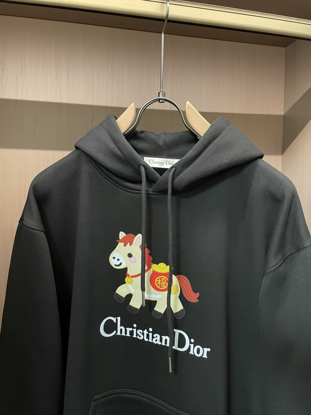 Dior /2025秋冬新品 马年限定/本命年宝宝快入定制顶级卫衣棉，面料特别有质感，冬季必备单品，保暖