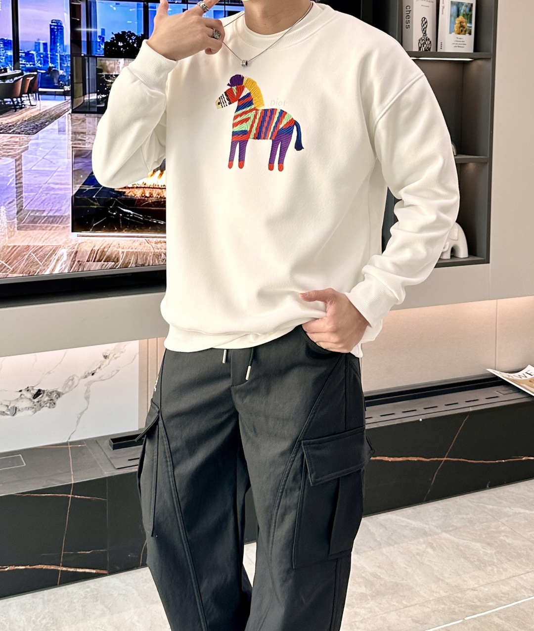 Dior /2025秋冬新品 马年限定/本命年宝宝快入定制顶级卫衣棉，面料特别有质感，冬季必备单品，保暖