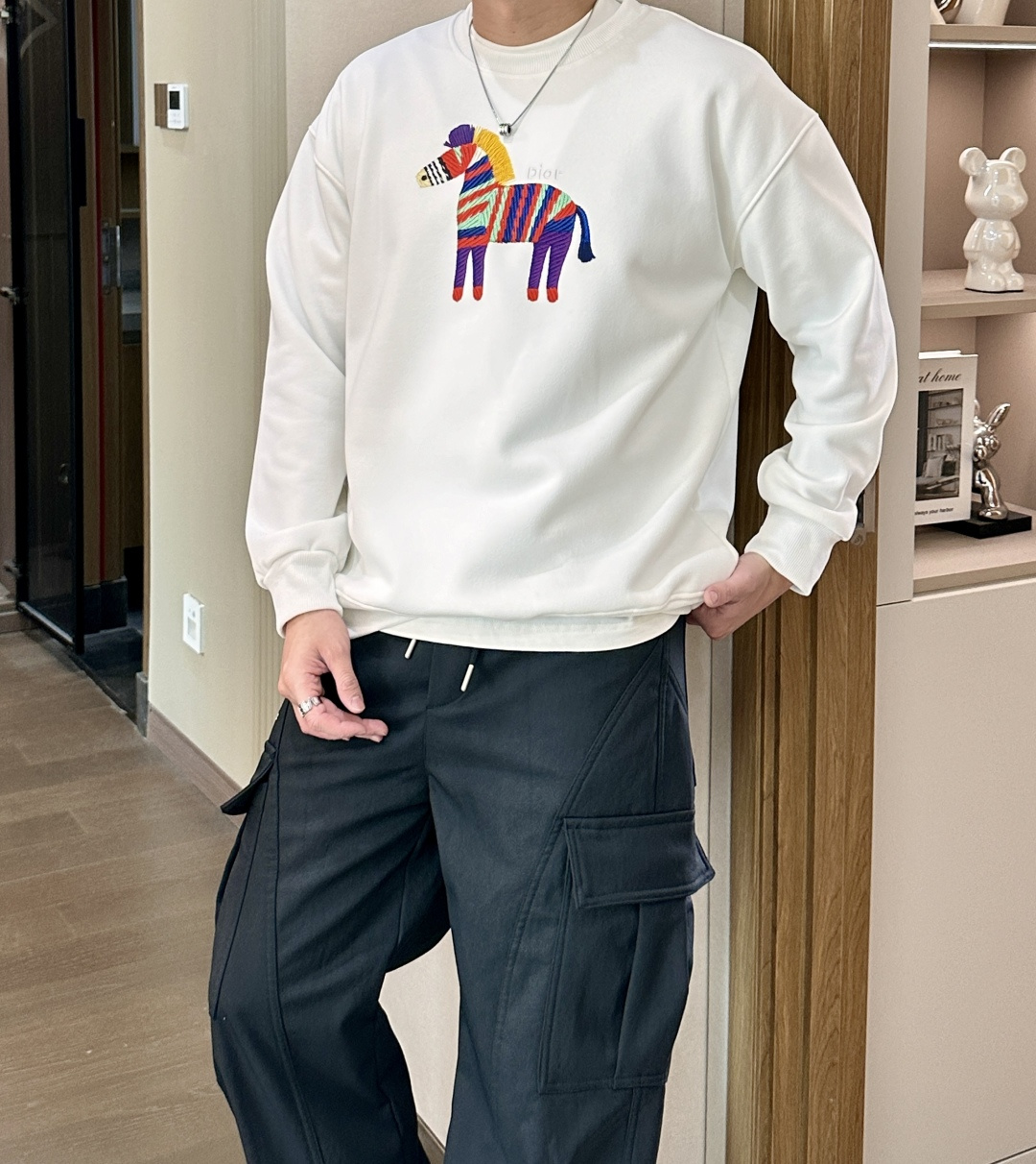 Dior /2025秋冬新品 马年限定/本命年宝宝快入定制顶级卫衣棉，面料特别有质感，冬季必备单品，保暖