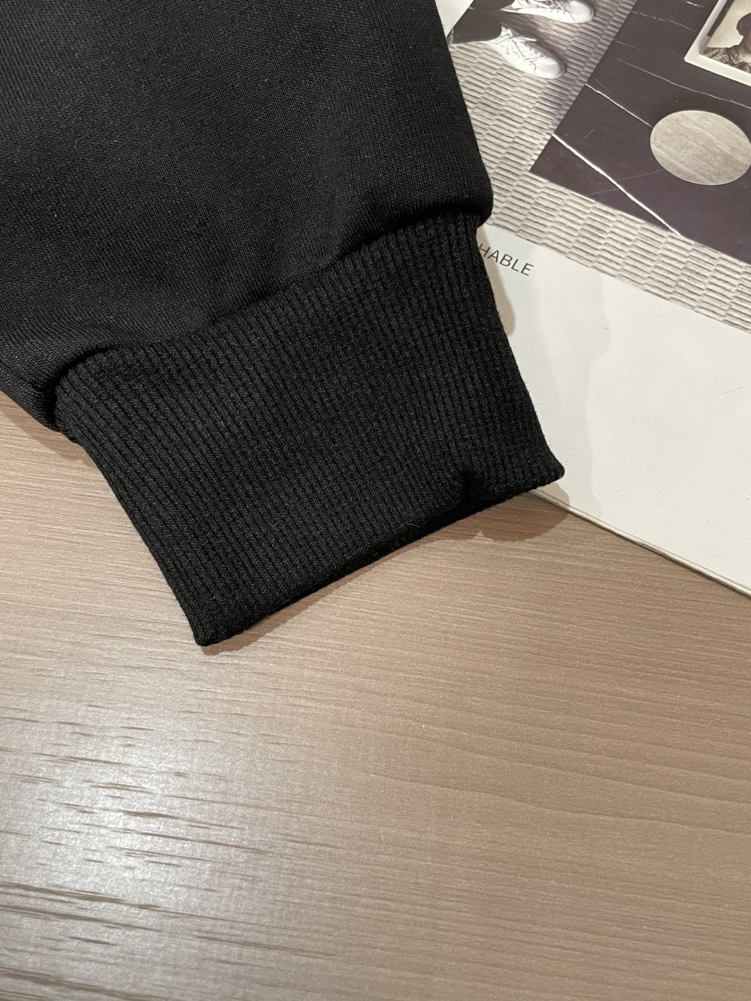 Dior /2025秋冬新品 马年限定/本命年宝宝快入定制顶级卫衣棉，面料特别有质感，冬季必备单品，保暖