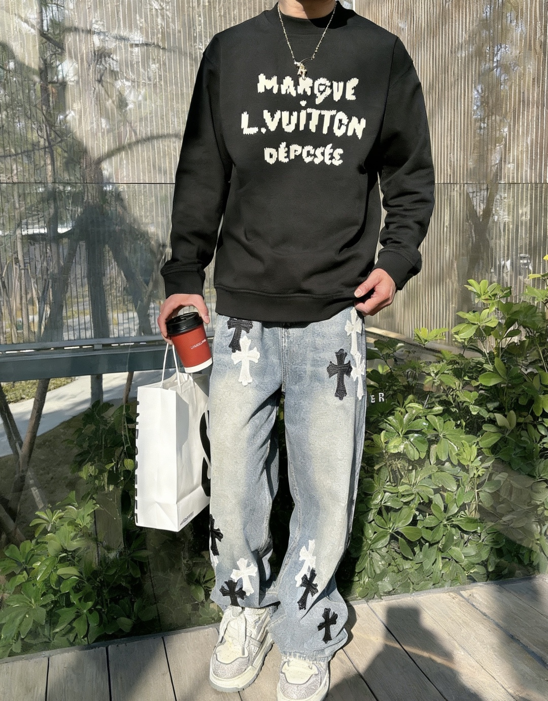 LV/2025秋冬新品 定制顶级卫衣棉，面料特别有质感，冬季必备单品，保暖性好。男女通穿，细节到位，版型