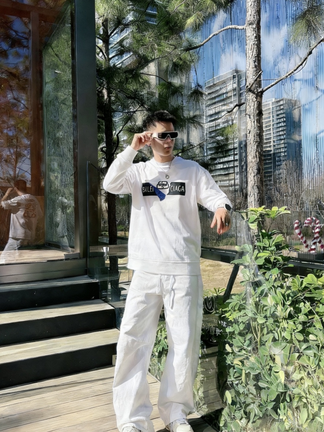 巴黎世家 /2025秋冬新品 定制顶级卫衣棉，面料特别有质感，冬季必备单品，保暖性好。男女通穿，细节到位