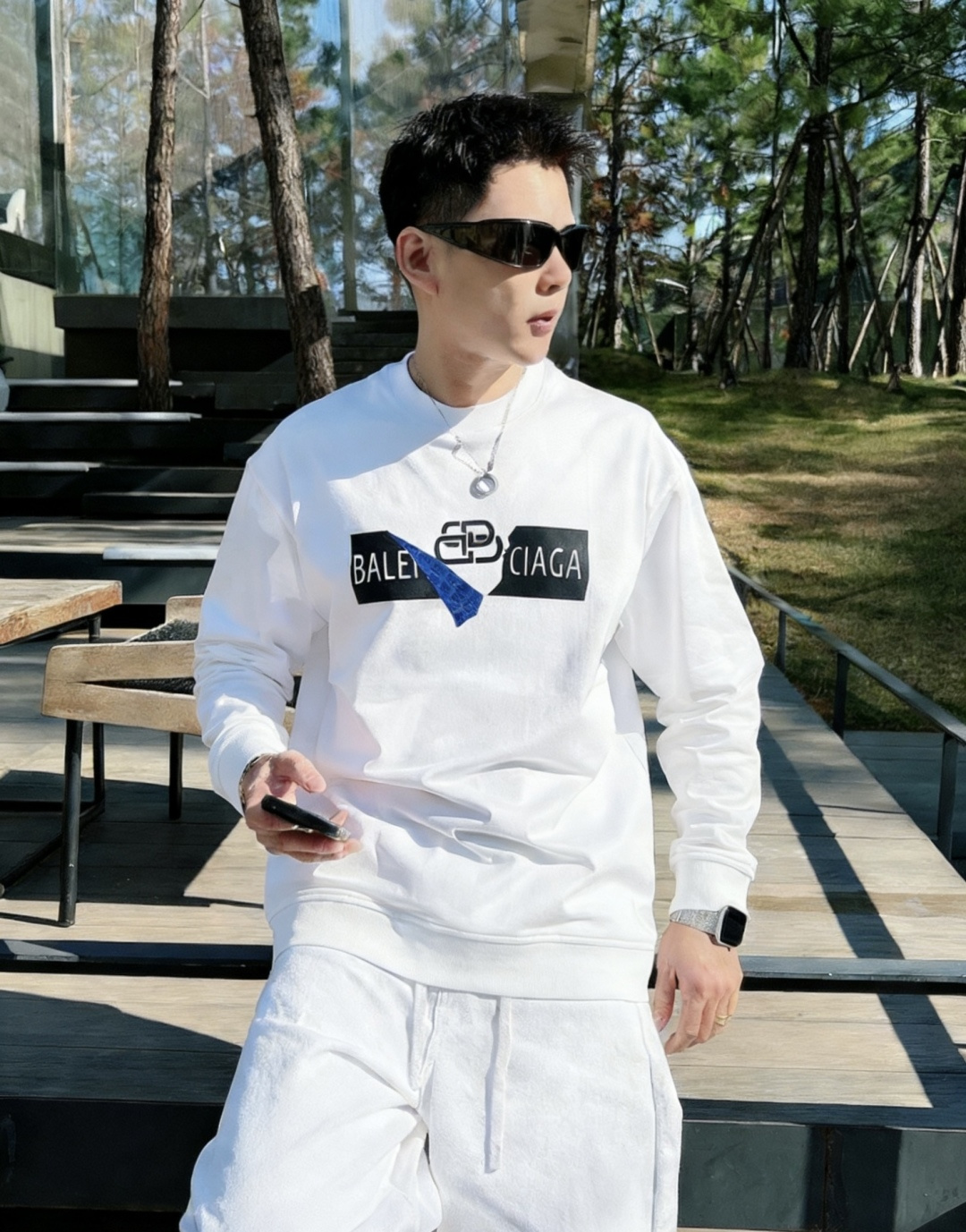 巴黎世家 /2025秋冬新品 定制顶级卫衣棉，面料特别有质感，冬季必备单品，保暖性好。男女通穿，细节到位