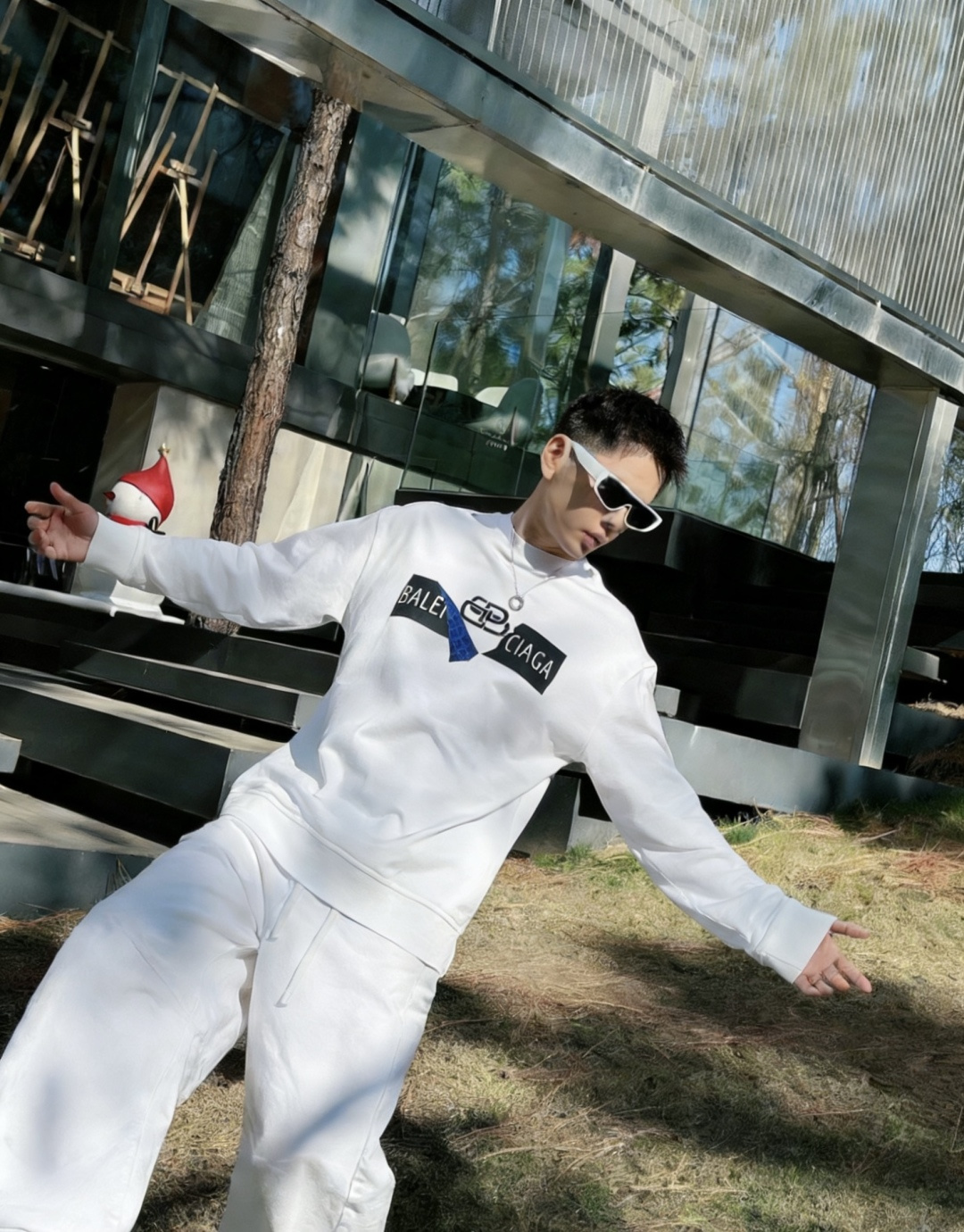 巴黎世家 /2025秋冬新品 定制顶级卫衣棉，面料特别有质感，冬季必备单品，保暖性好。男女通穿，细节到位