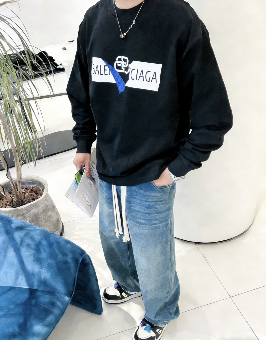 巴黎世家 /2025秋冬新品 定制顶级卫衣棉，面料特别有质感，冬季必备单品，保暖性好。男女通穿，细节到位