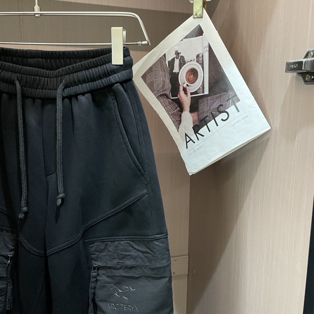 Arc'teryx始祖鸟M-3XL户外机能拼接束脚裤 工装风多口袋针织休闲卫裤男▌面料：Arc'tery