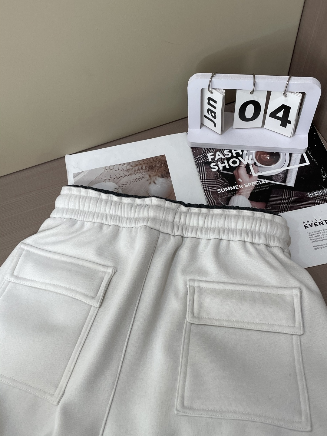 Maison Margiela马吉拉M-3XL弯刀剪裁束脚卫裤 秋冬针织休闲裤男▫️面料：高克重针织带微