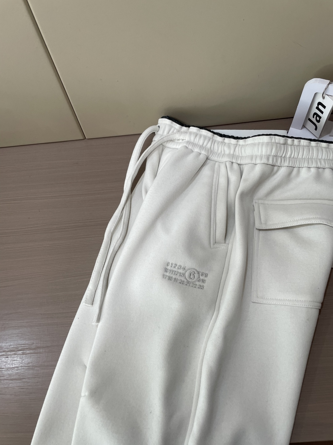 Maison Margiela马吉拉M-3XL弯刀剪裁束脚卫裤 秋冬针织休闲裤男▫️面料：高克重针织带微