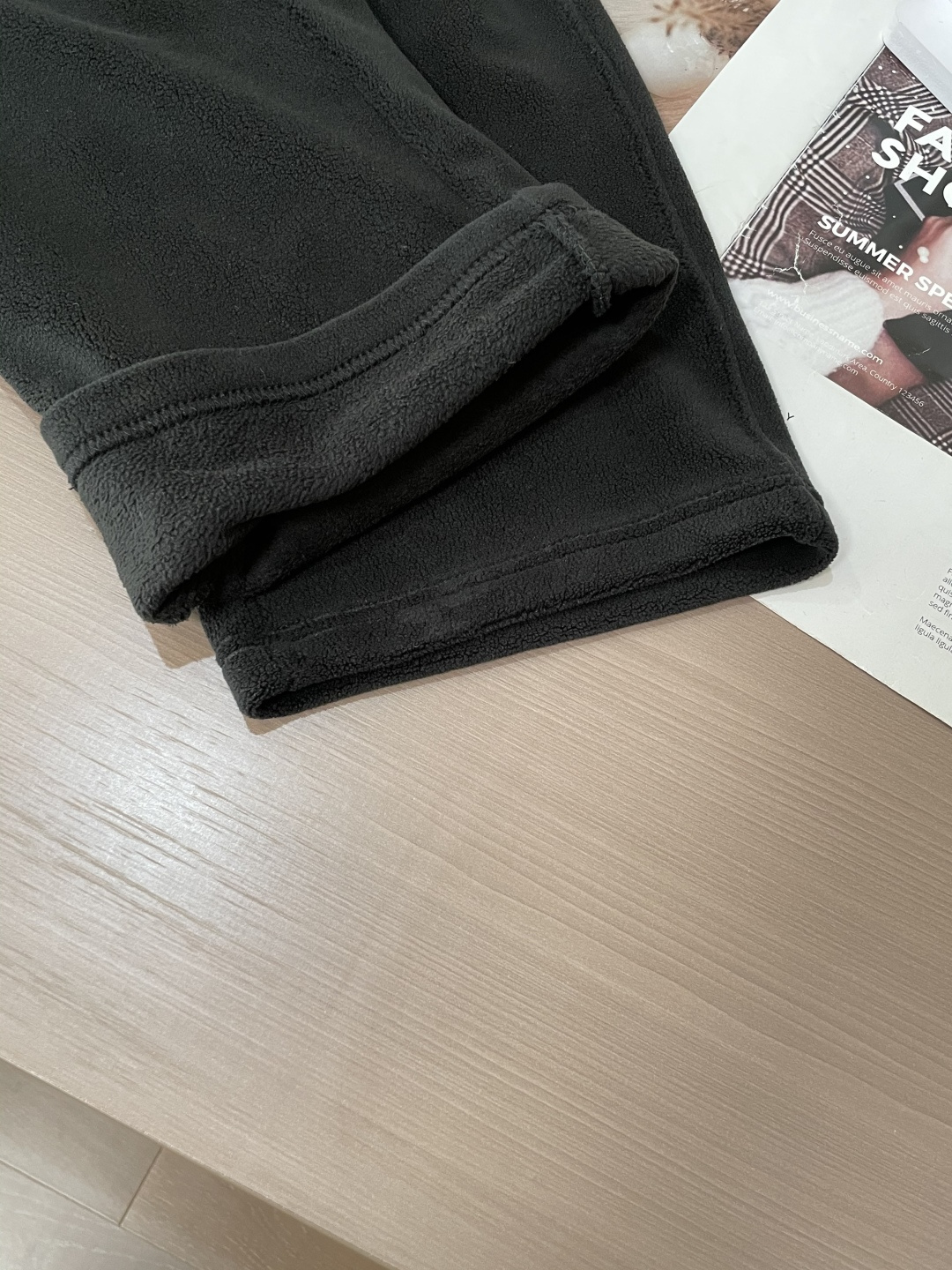 Moncler盟可睐M-3XL男士秋冬双面绒针织休闲裤◆ 面料：精梳棉混纺双面绒材质，触感软糯亲肤，绒感