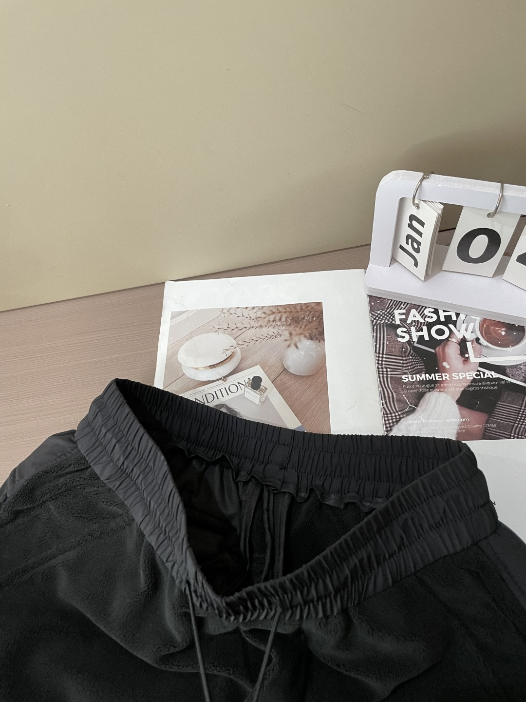 Moncler盟可睐M-3XL男士秋冬双面绒针织休闲裤◆ 面料：精梳棉混纺双面绒材质，触感软糯亲肤，绒感