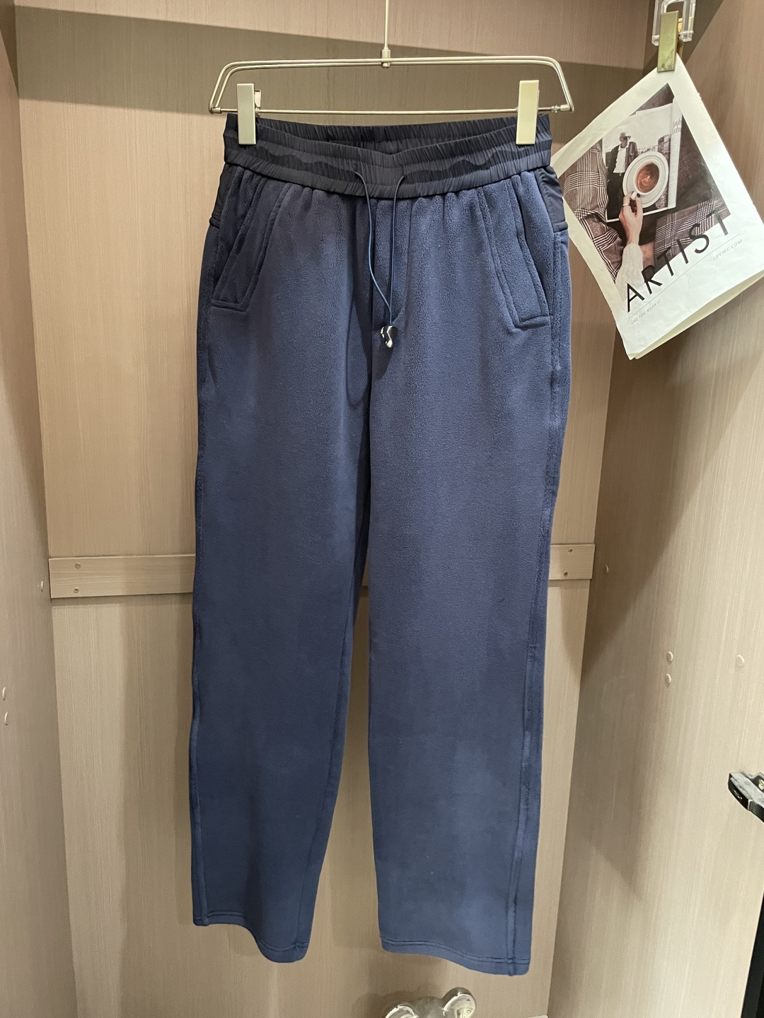 Moncler盟可睐M-3XL男士秋冬双面绒针织休闲裤◆ 面料：精梳棉混纺双面绒材质，触感软糯亲肤，绒感