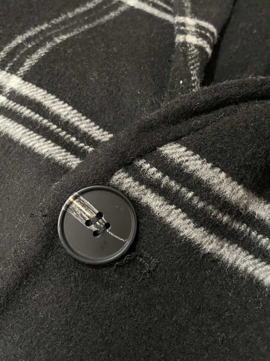 Burberry博柏利M-2XL男士格纹羊毛西装大衣 秋冬中长款休闲外套▣ 面料：精选羊毛混纺面料打造，