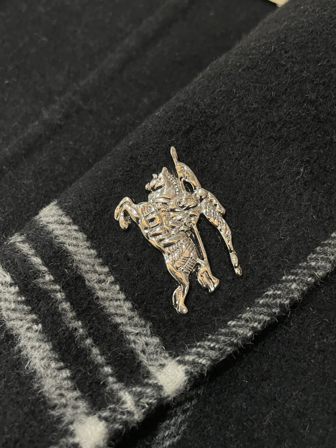 Burberry博柏利M-2XL男士格纹羊毛西装大衣 秋冬中长款休闲外套▣ 面料：精选羊毛混纺面料打造，